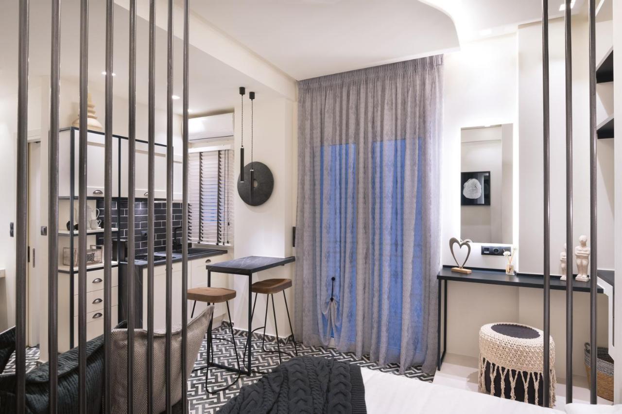 Adrianou At Heart Of Plaka Apartment Athens