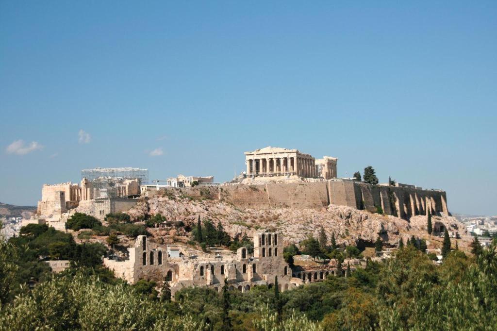 Apartment Adrianou At Heart Of Plaka Athens